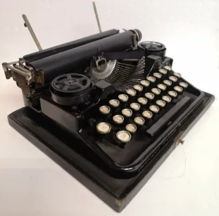 Máquina de escribir Underwood Standard Portable