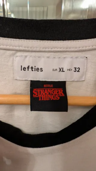 Camiseta Stranger Things Demogorgon Hunter