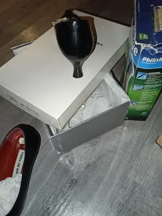 Zapatos de salón Tessa de Baviera Talla 35 Negros.