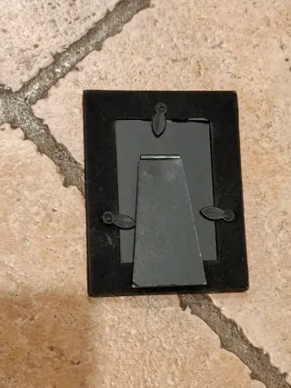 Piccola cornice rossa in pelle