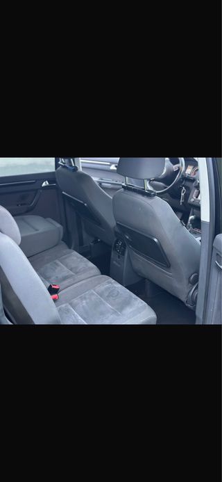 Volkswagen Touran 2012