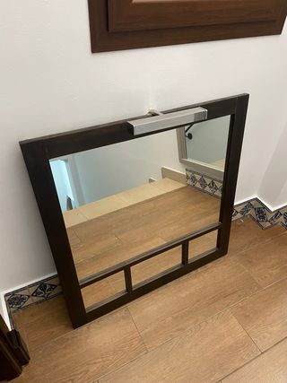 Espejo Madera Oscura con Luz