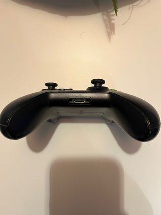 Controller Xbox One (pulsante RB rotto)