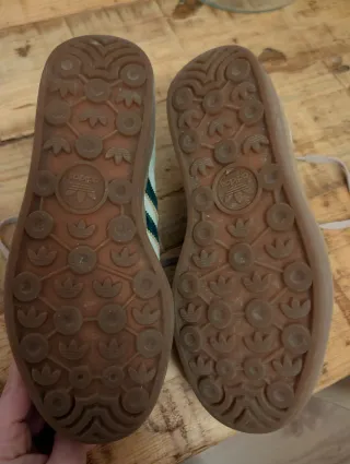 Zapatillas Adidas Mujer Beige y Verde