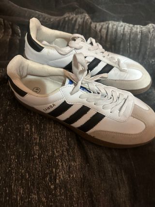 Zapatillas Adidas Talla 41 Blancas y Beige