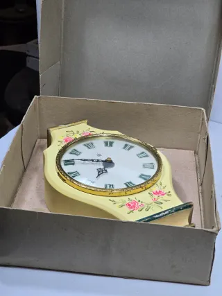 Orologio da parete vintage dipinto a mano