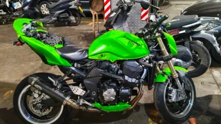 Kawasaki Z1000 2009 ACCIDENTADA!