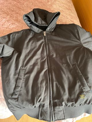 Cazadora Zara Negra Talla M