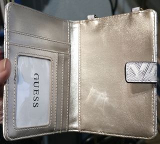 Cartera Guess