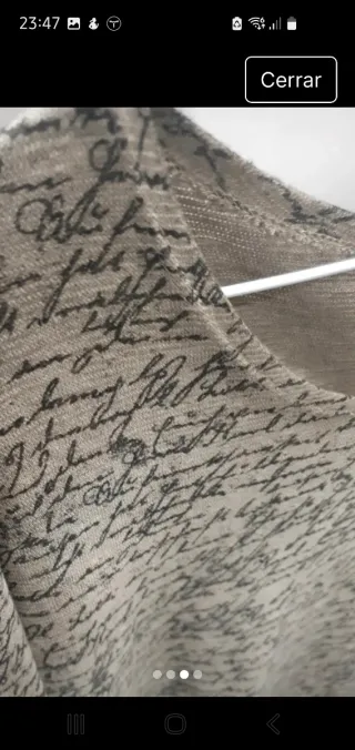 Camiseta de algodón con estampado de letras