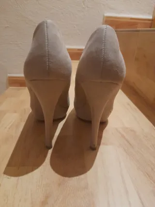 Zapatos de tacón Mango beige