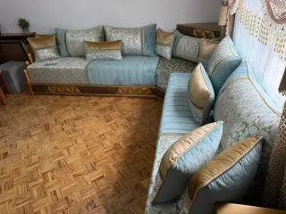 Salón árabe madera y tela