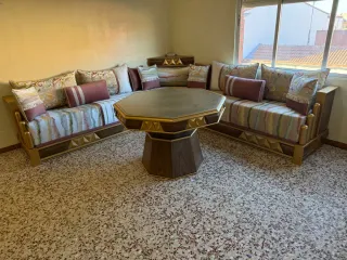 Salón árabe madera y tela