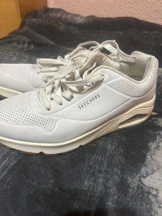 Skechers blancas talla 42
