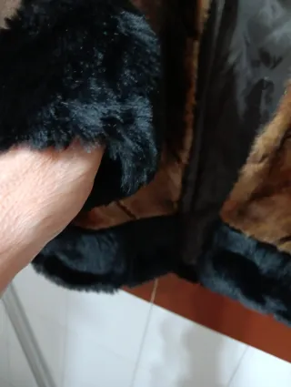 Chaquetón Sfera pelo marrón y negro