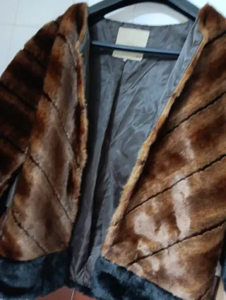 Chaquetón Sfera pelo marrón y negro