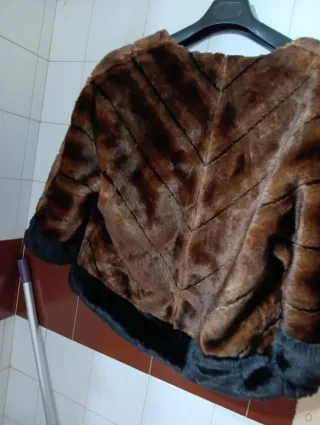 Chaquetón Sfera pelo marrón y negro