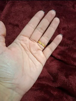 Anillo ajustable dorado con circonitas