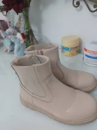 Botas niña Zara Talla 31