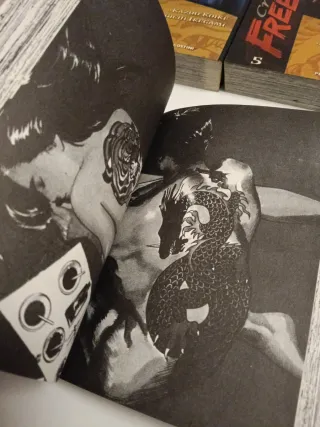 Manga Crying Freeman. Colección completa.