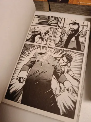 Manga Crying Freeman. Colección completa.