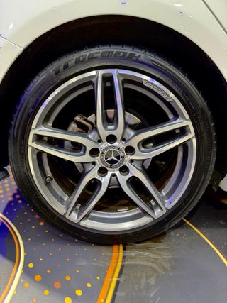 Mercedes-Benz Clase A200D ( AMG )