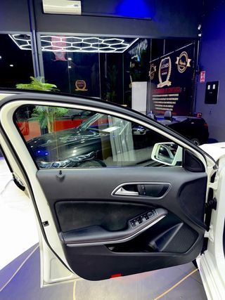 Mercedes-Benz Clase A200D ( AMG )