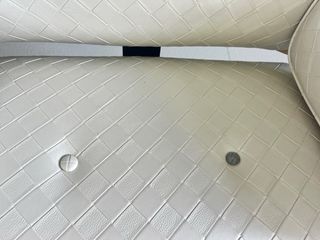 Sillón de peluquería de diseño blanco crema