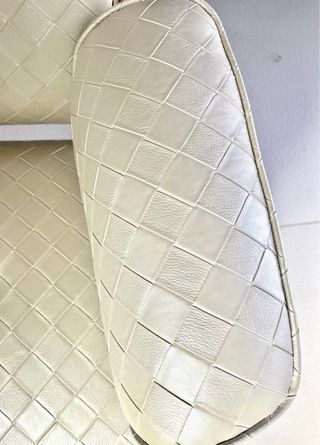 Sillón de peluquería de diseño blanco crema