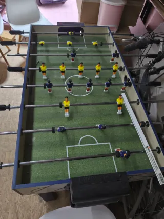 Futbolín de mesa, billar y ping pong.