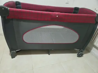 Cuna de viaje plegable