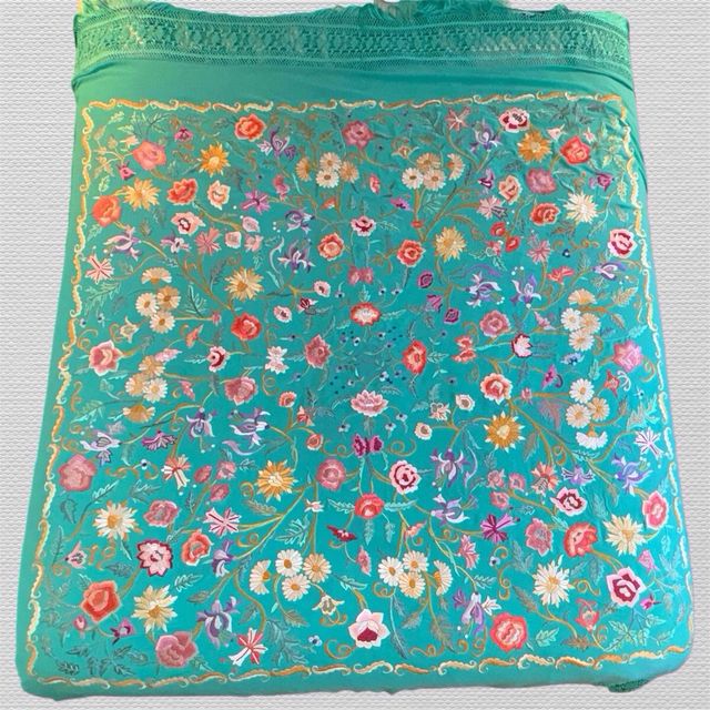 Mantón Manila Bordado a Mano Turquesa