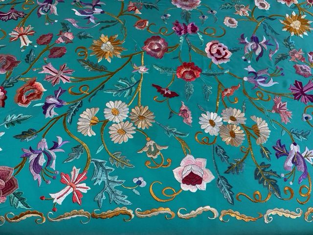 Mantón Manila Bordado a Mano Turquesa