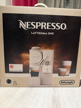 Cafetera Nespresso Lattissima One Negra