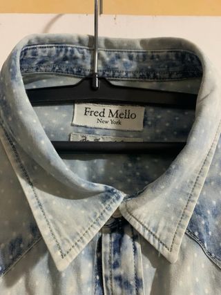Camicia denim fantasia tiè-dye e pois per uomo