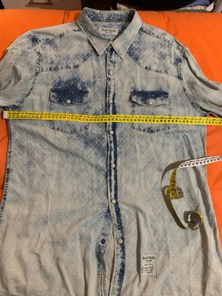 Camicia denim fantasia tiè-dye e pois per uomo