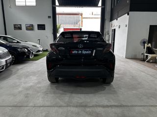 Toyota C-HR 1.8 Hybrid Distinctive 2017