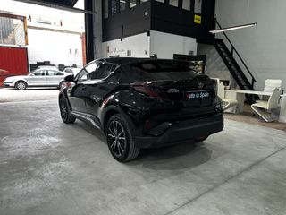 Toyota C-HR 1.8 Hybrid Distinctive 2017