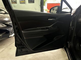 Toyota C-HR 1.8 Hybrid Distinctive 2017