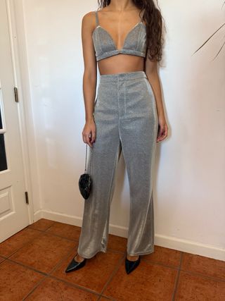Conjunto Lurex Prateado Calças e Top