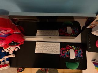 iMac con 21,5” Teclado y Ratón Inalámbricos blanco