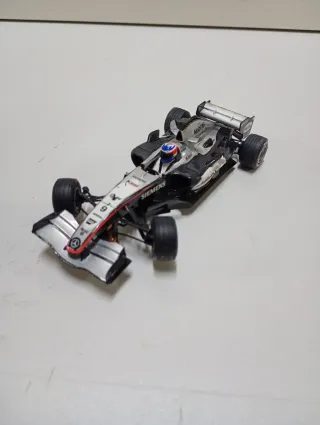 Scalextric McLaren Mercedes