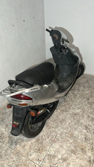 Kymco 50cc Scooter Automática