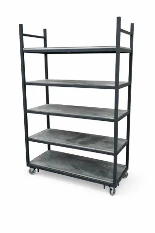 Estantería metálica con ruedas de freno