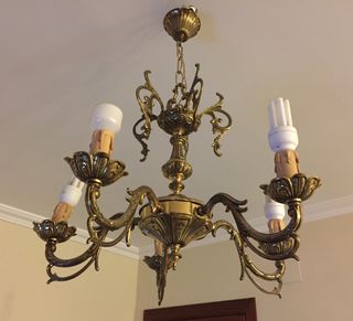 Lámpara Clásica Dorada