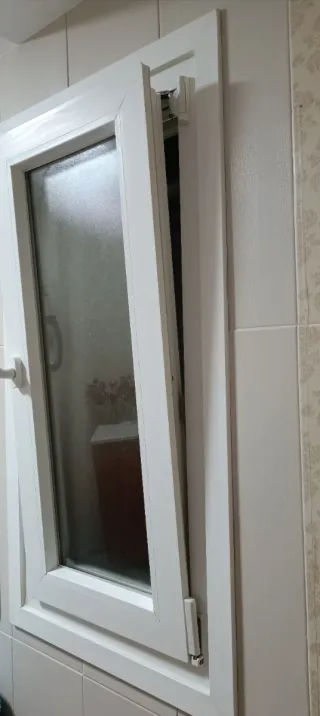 Ventana PVC Oscilobatiente