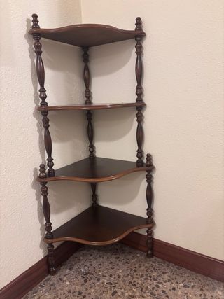 Estantería de esquina de madera