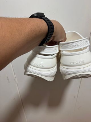 Zuecos Crocs blancos plataforma