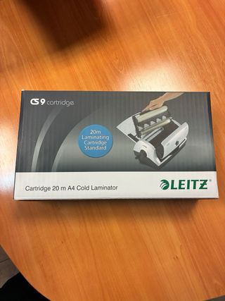 Plastificadora Leizt A4 + 2 cartuchos