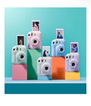 Cámara Instax Mini 12 Lila